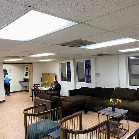 Van Nuys Downtown Paradise Los Angeles Extérieur photo